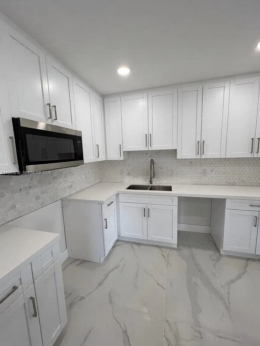 2 bed, $2,500 — Photo 3