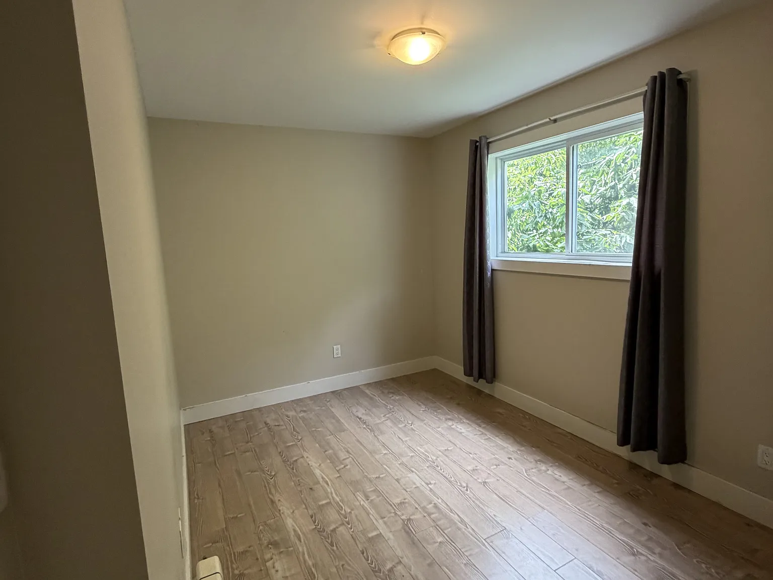 4 bed, 2.0 bath, $825 — Photo 4