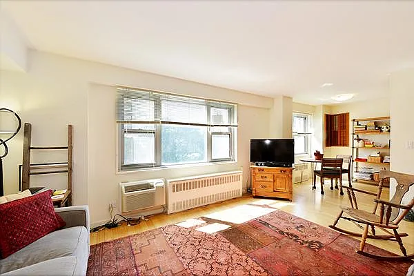 Rented by Concept Real Estate Group | media 33