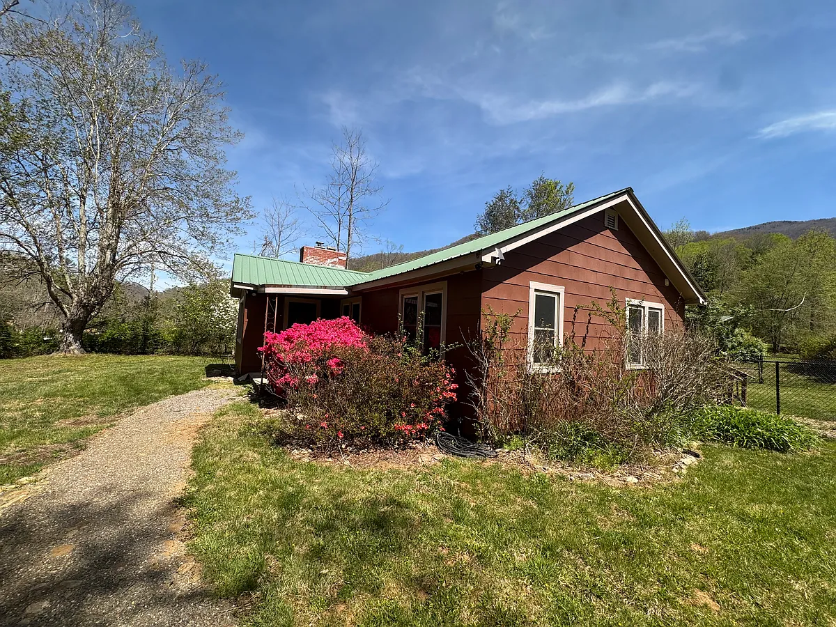 Building Photo - 5 Rocky Fork Rd