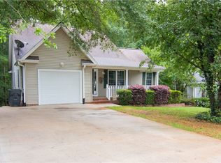 124 Grand Oak Cir, Pendleton, SC 29670