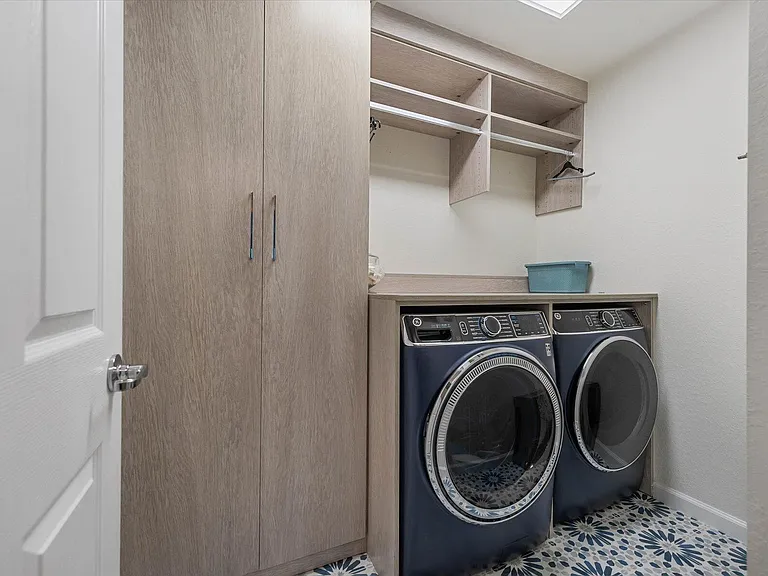 10731 Ivanhoe Ln — Photo 20