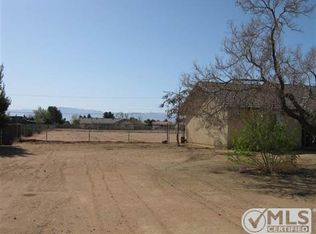 15155 Apache Rd, Apple Valley, CA 92307