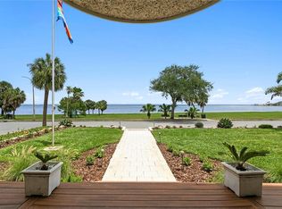 1803 Beach Dr SE, Saint Petersburg, FL 33705