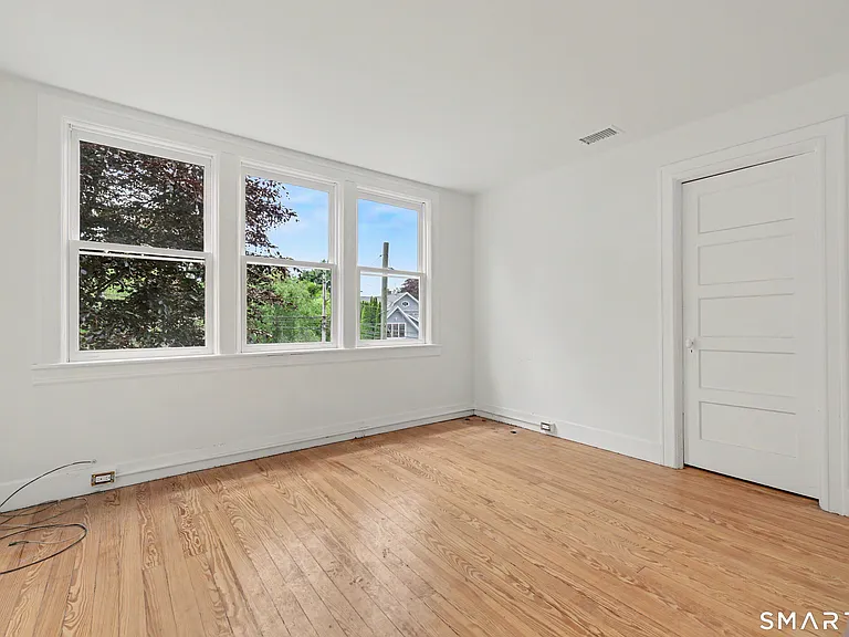 15 Shorelands Pl — Photo 13