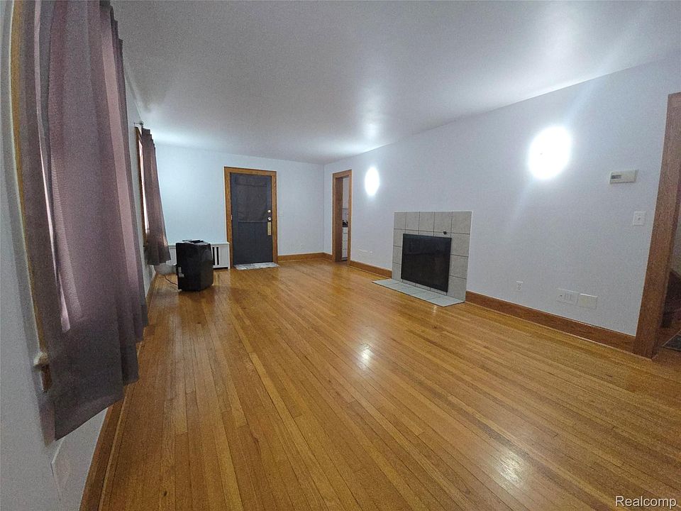2nd image of 1526 W Houstonia Ave