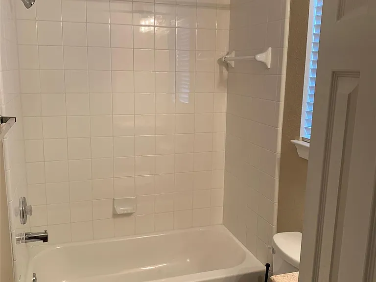 17038 Wilthorne Gardens Ct — Photo 21