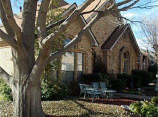 601 Crest Ridge Dr, Irving, TX 75061