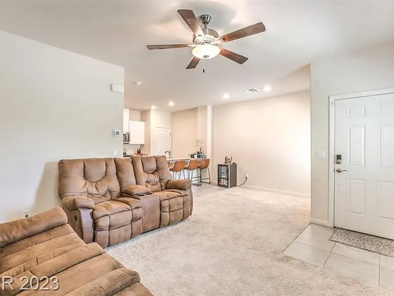 7431 Sunray Point St — Photo 20