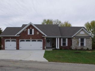 31 Pine Lake Dr, Troy, MO 63379