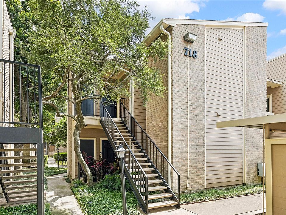 1st image of 718 Bering Dr APT B
