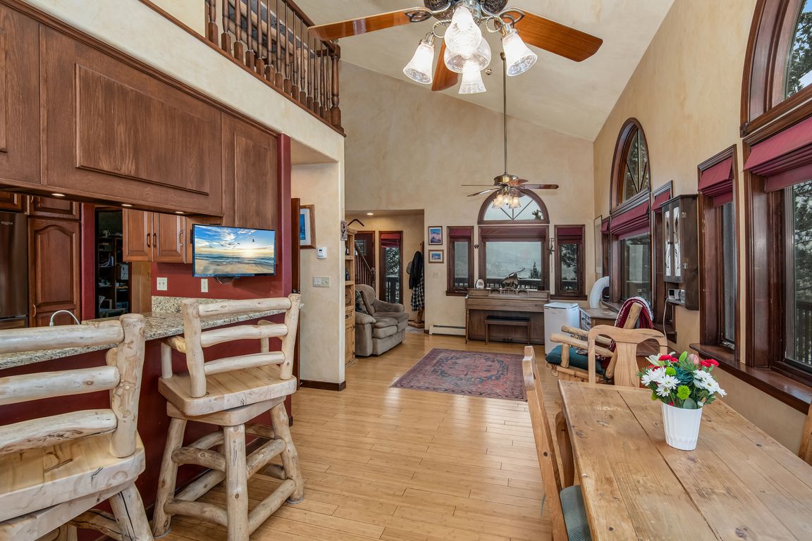 next background image