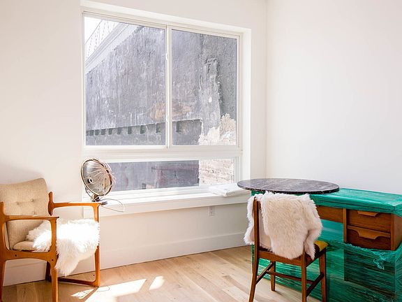 5th image of 246 Johnson Ave #2B2