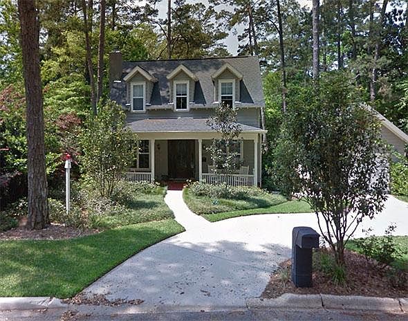 1st image of 1902 Old Fort Dr