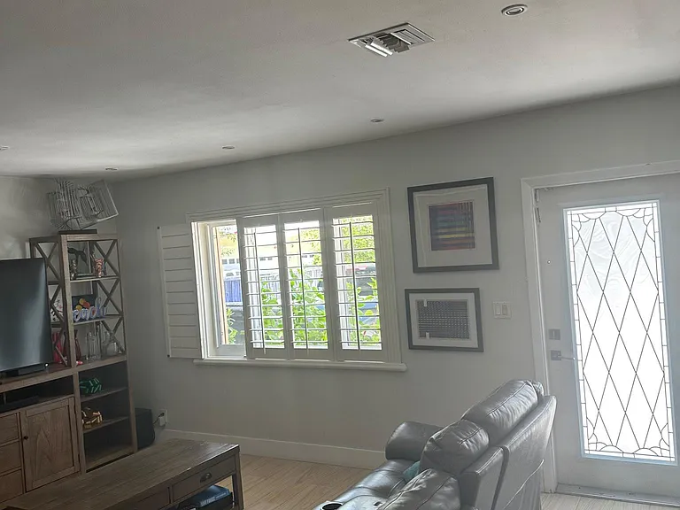 338 Oak St — Photo 2