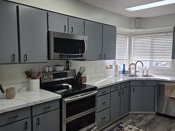 3rd image of 410 N Welo St