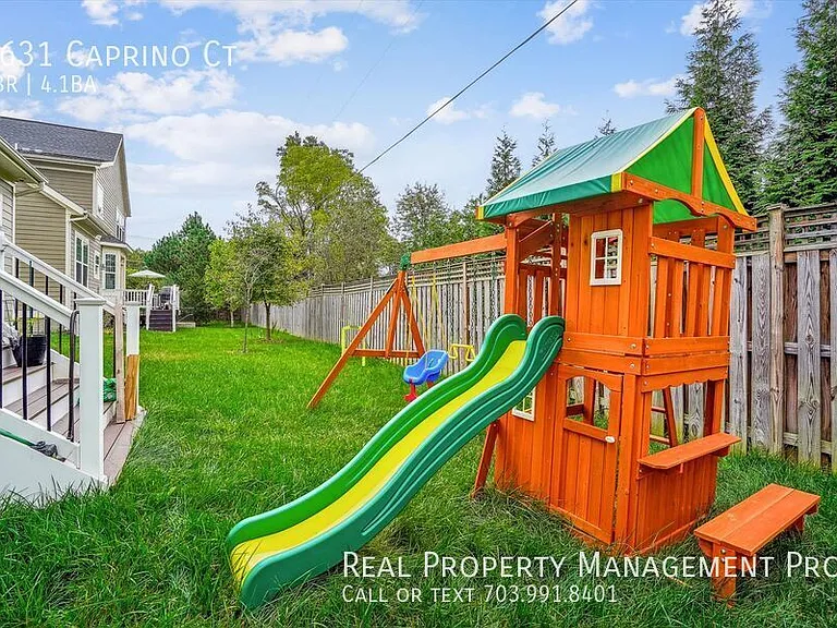 4631 Caprino Ct — Photo 14