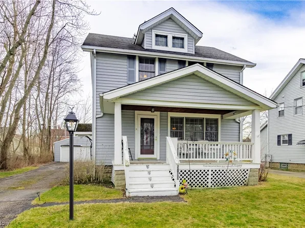 5190 Oakmont Dr, Lyndhurst, OH 44124