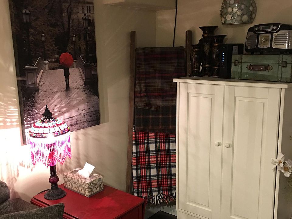 602 E Main St Flushing MI Zillow