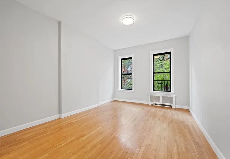 313 E 73rd St #2A — Photo 1