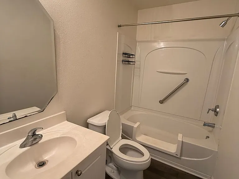 10211 Turkey Point Dr — Photo 4
