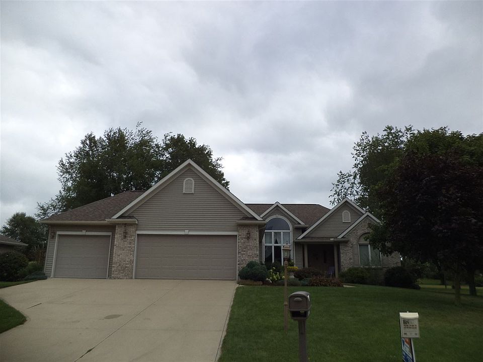 1st image of 448 Hillcrest Dr