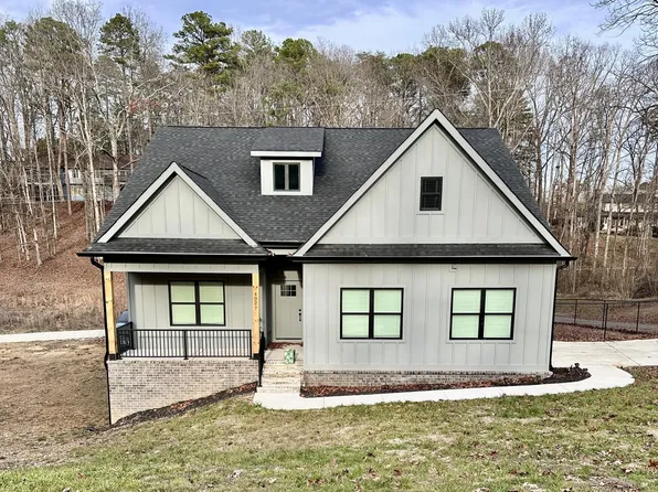 4027 Bow St NE, Cleveland, TN 37312