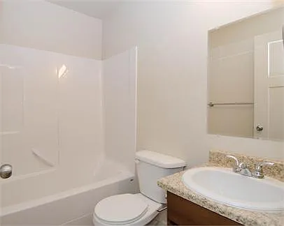 240 N 750 E — Photo 27