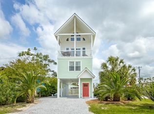 311 Bonnet St, Port Saint Joe, FL 32456