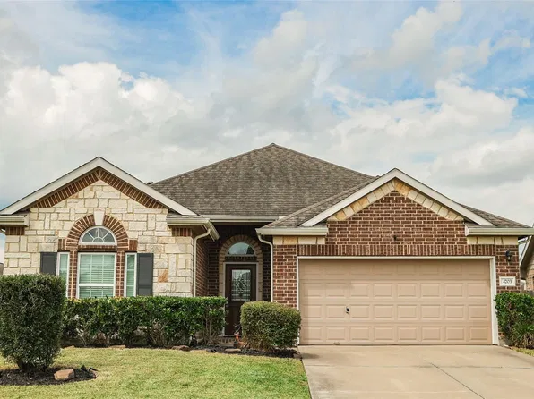 4703 Bella Ct, Alvin, TX 77511