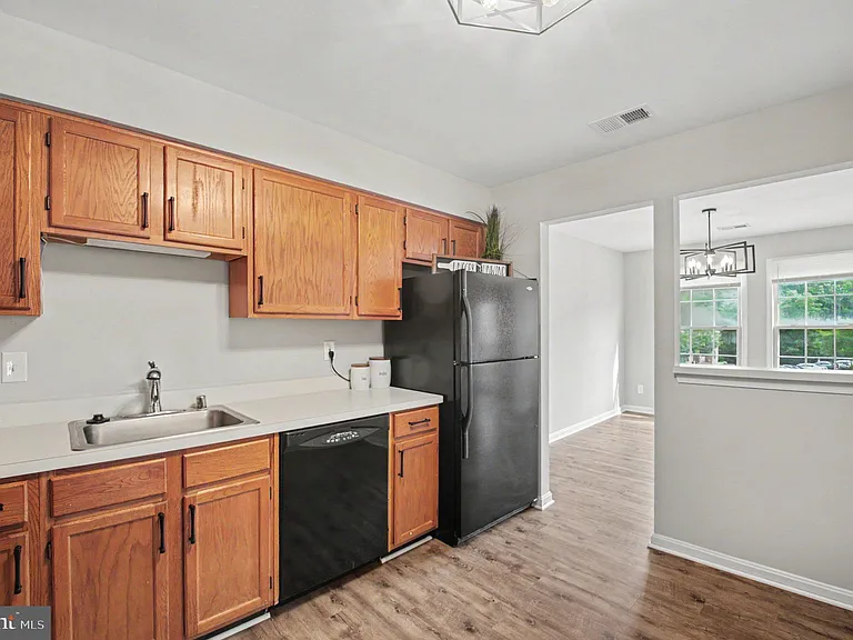 12554 Kempston Ln — Photo 11