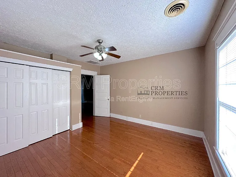 1021 S Purdum St — Photo 12