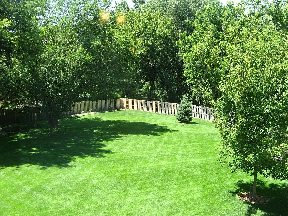 Beautiul half-acre lot