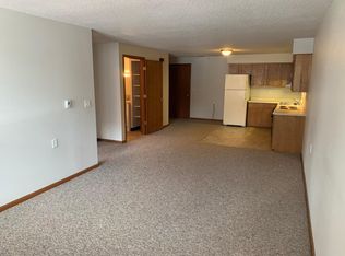 319 E Washington St #1, Iowa City, IA 52240