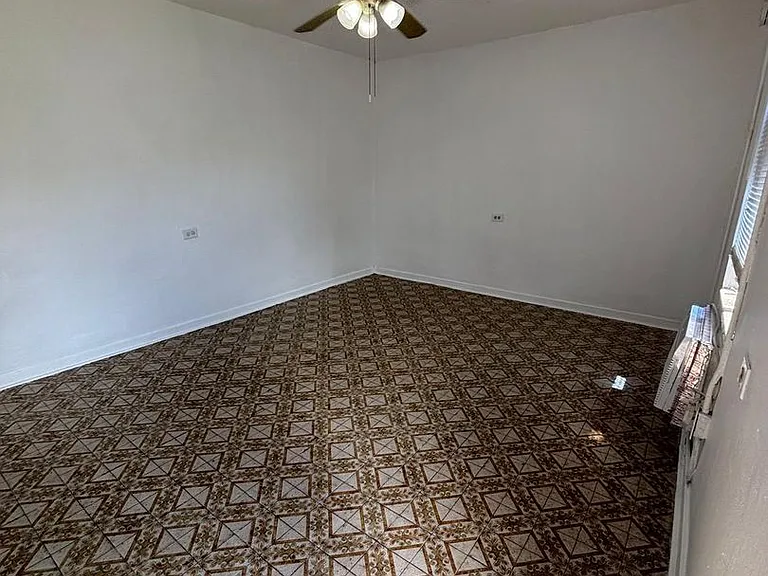 1880 SW 6th St — Photo 12