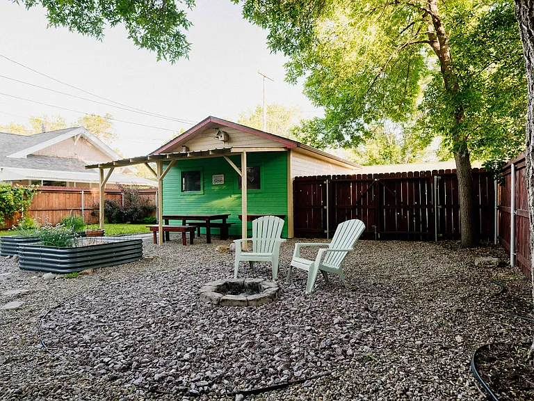 404 2nd Ave SW — Photo 33