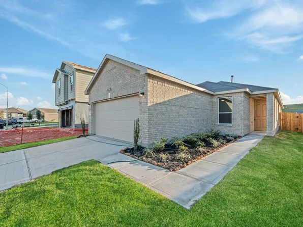 15719 Autumn Chicory Dr, Houston, TX 77044