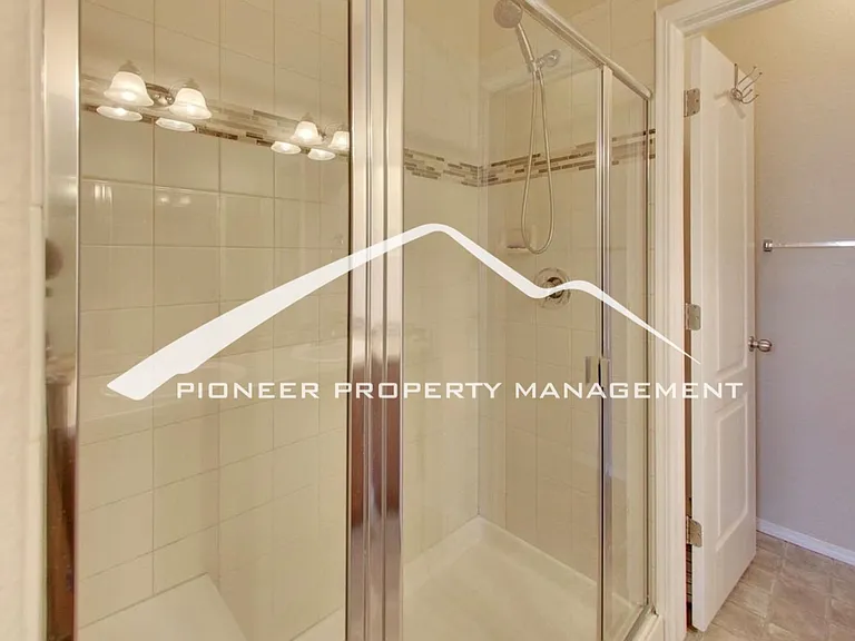 6247 Fowler Mill Point — Photo 8