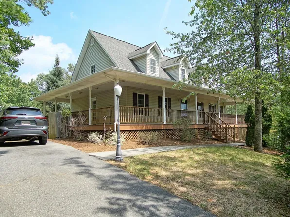 3420 Belaire Dr, Blacksburg, VA 24060