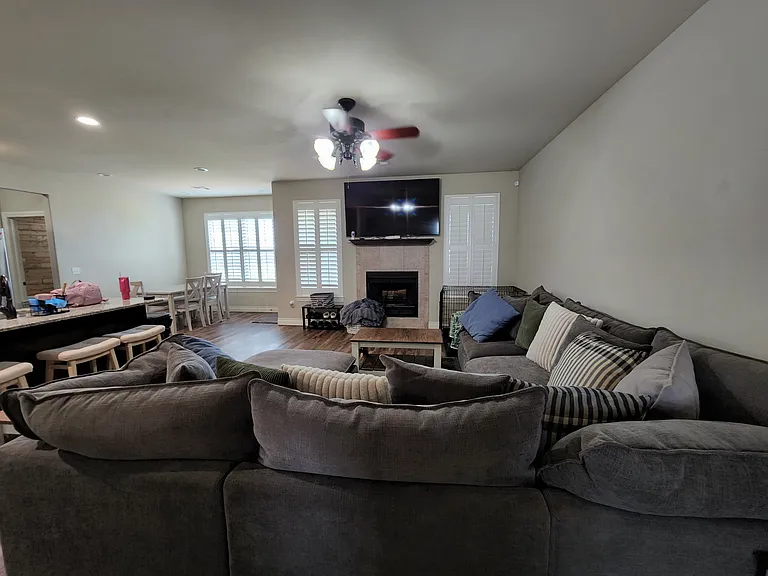 10905 Marion Dr — Photo 6