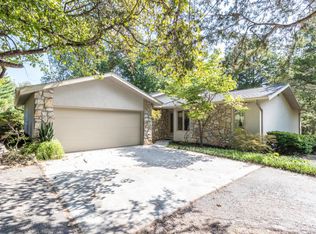 2300 N Earthland Rd, Columbia, MO 65202