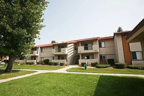 Monarch Terrace — Photo 10