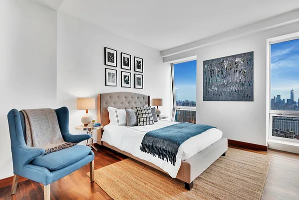 Rented by Compass | media 31