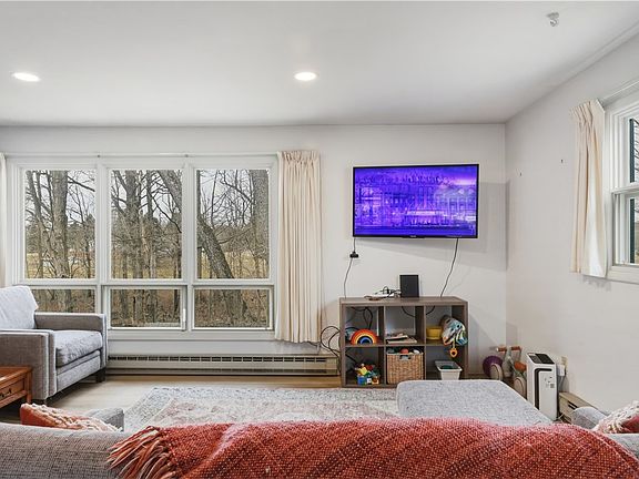 2nd image of 77 Searles Rd