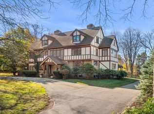 80 Smith Rd, Milton, MA 02186