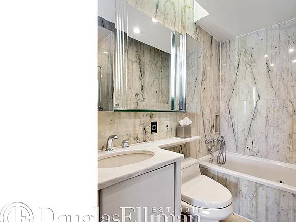 3rd image of 530 E 76th St APT 24D