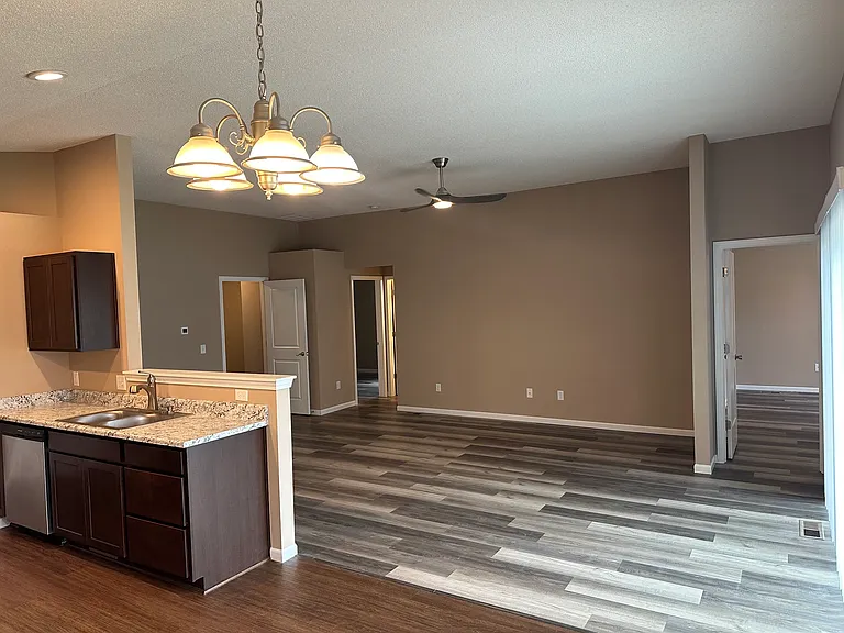 7671 Lila Way — Photo 8