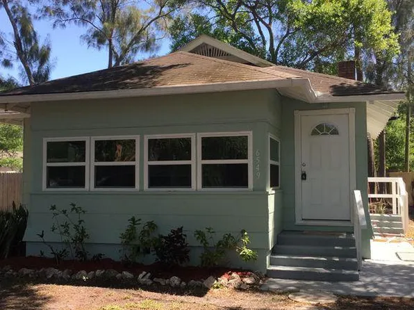 6549 30th Way N, Saint Petersburg, FL 33702