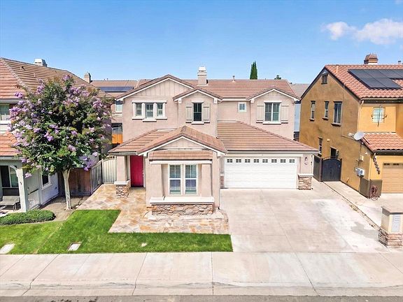2nd image of 17021 Tulip Tree Way