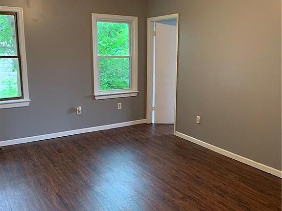 5th image of 1247 Park St #1R